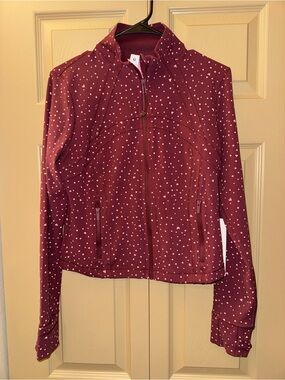 NWT - Lululemon Nulu Define Cropped Jacket Burgundy Bay Scattered Heart (10)